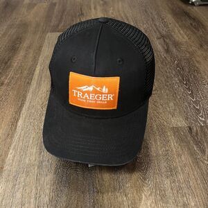 Traeger Grills Snapback Hat‎ Black Mesh Hunting Fishing Outdoor Tech Logo Cap